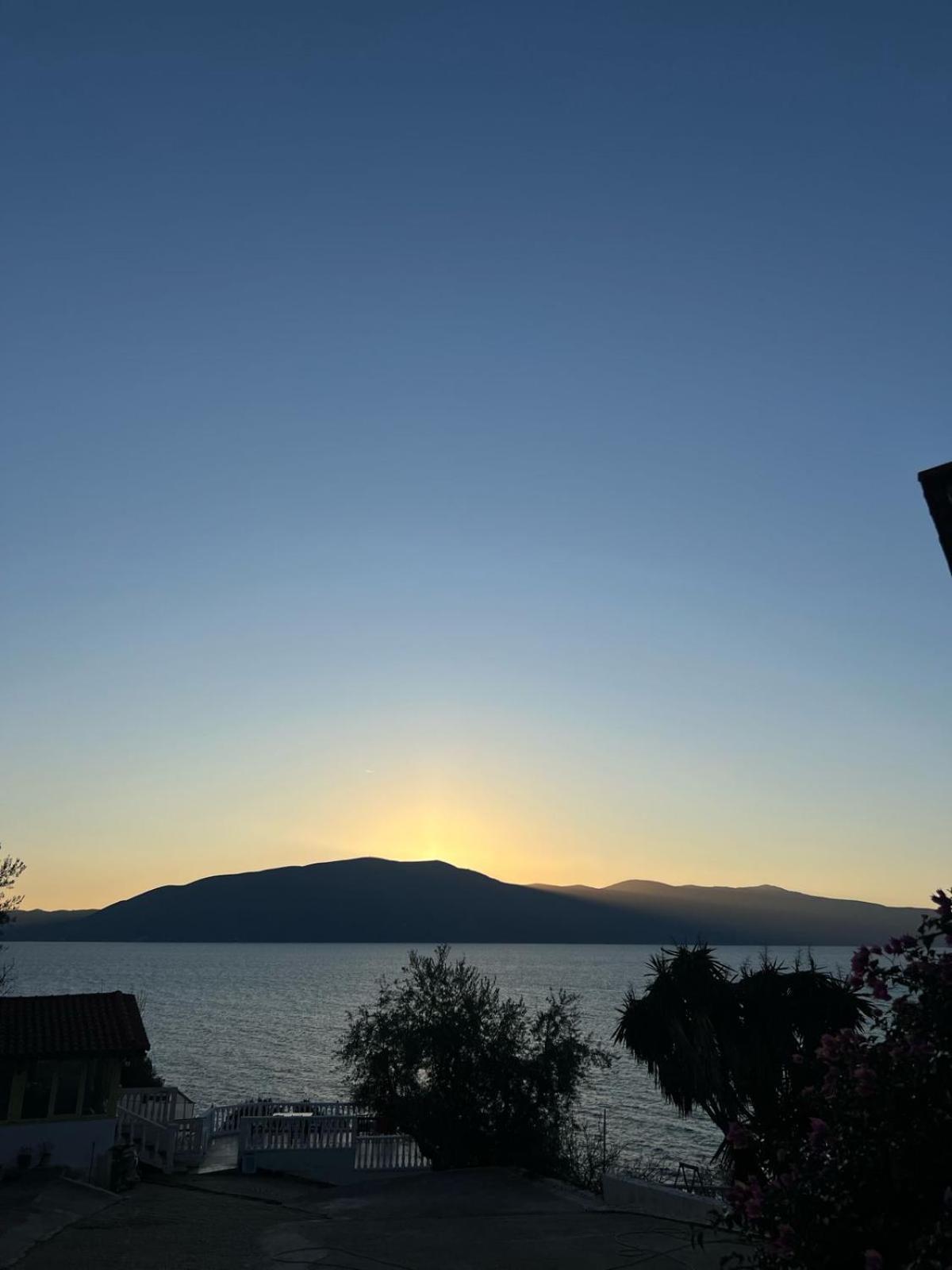 Blue Dream Holiday Hotel Vlorë Esterno foto