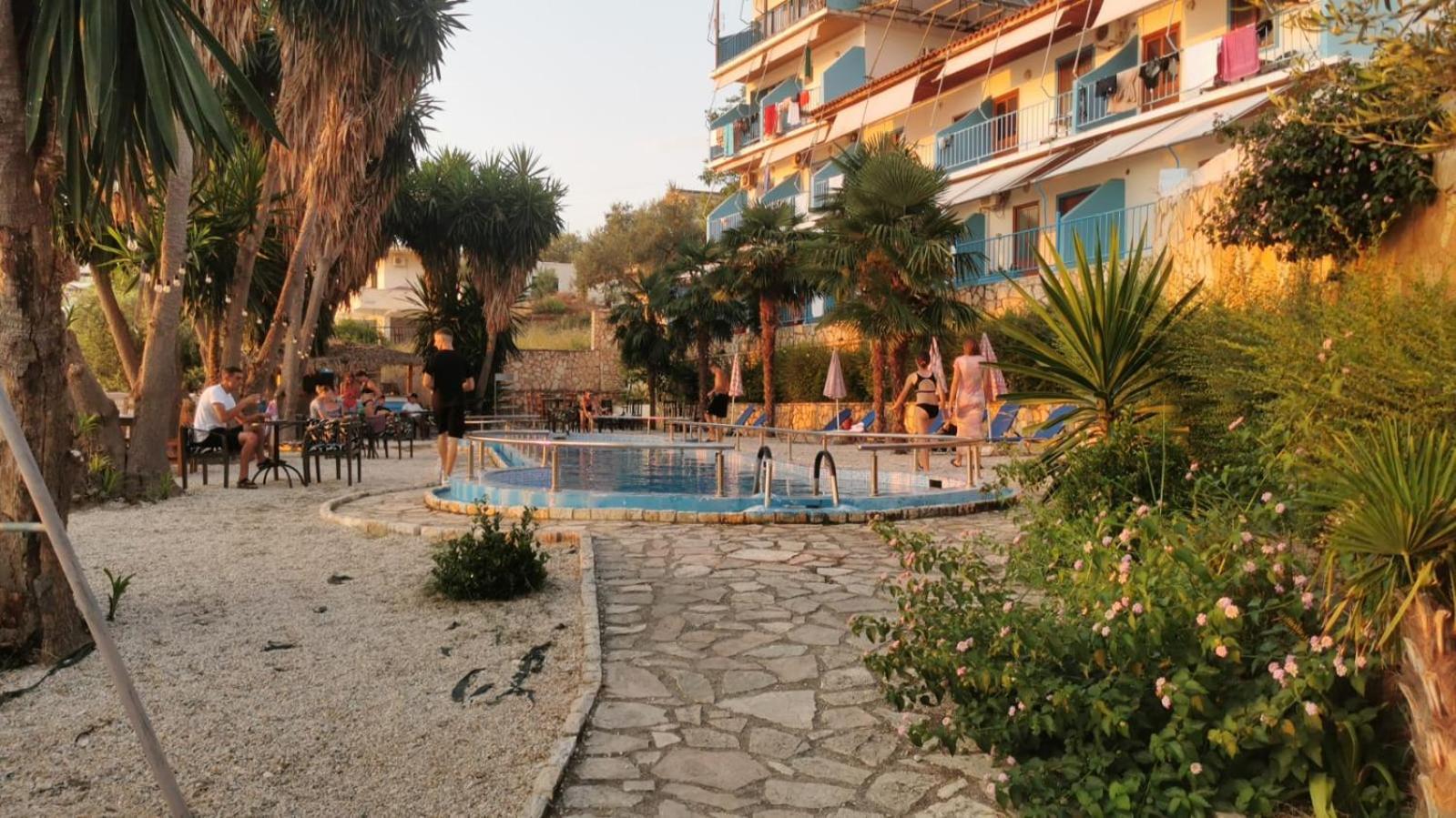 Blue Dream Holiday Hotel Vlorë Esterno foto