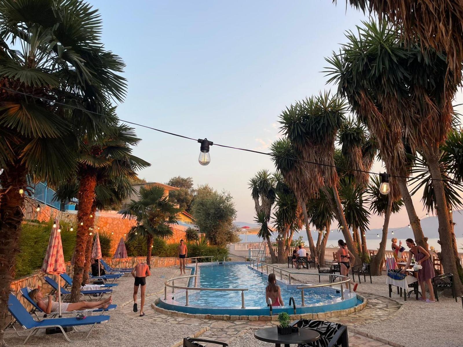 Blue Dream Holiday Hotel Vlorë Esterno foto