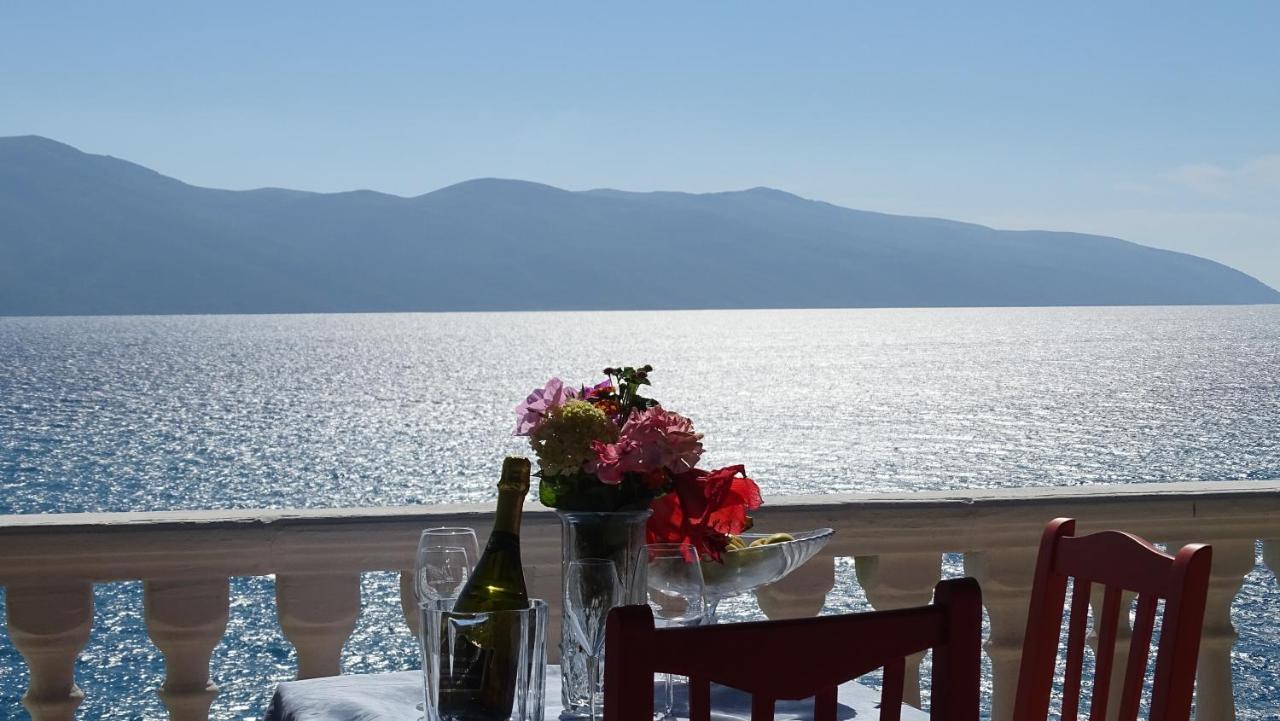 Blue Dream Holiday Hotel Vlorë Esterno foto
